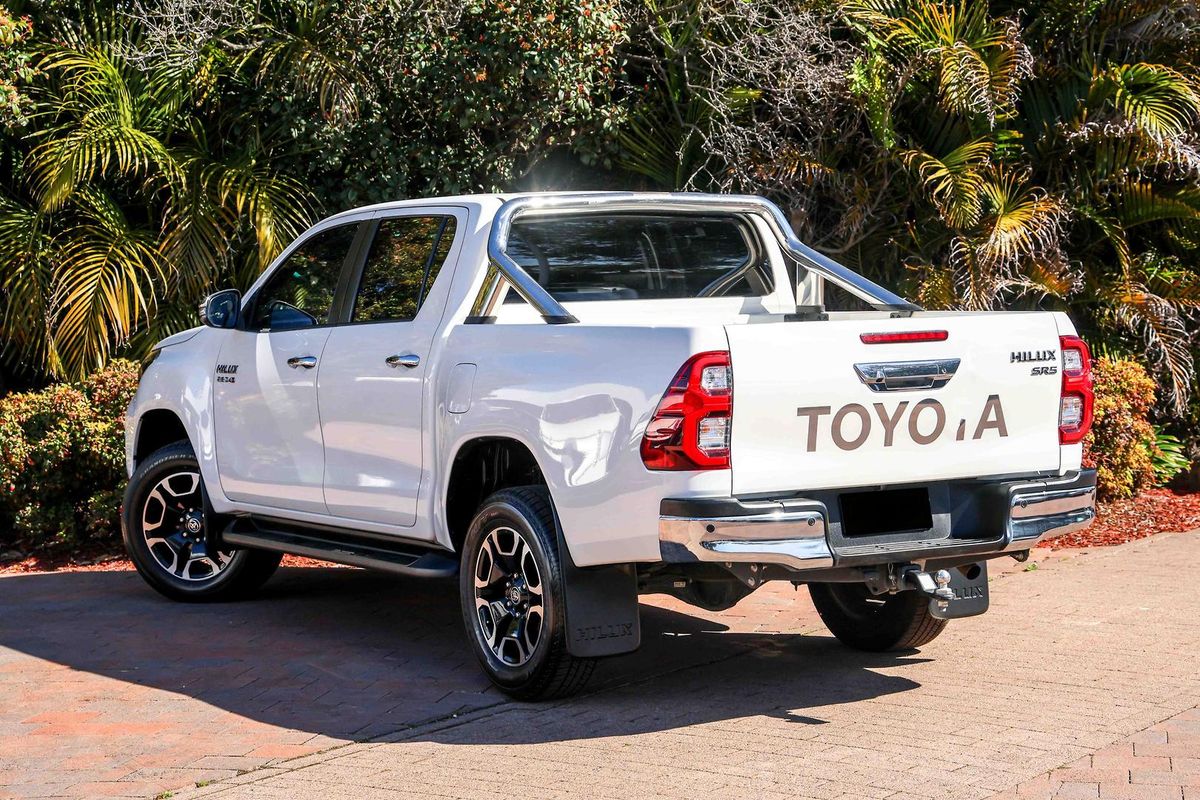 2021 Toyota Hilux SR5 GUN126R 4X4