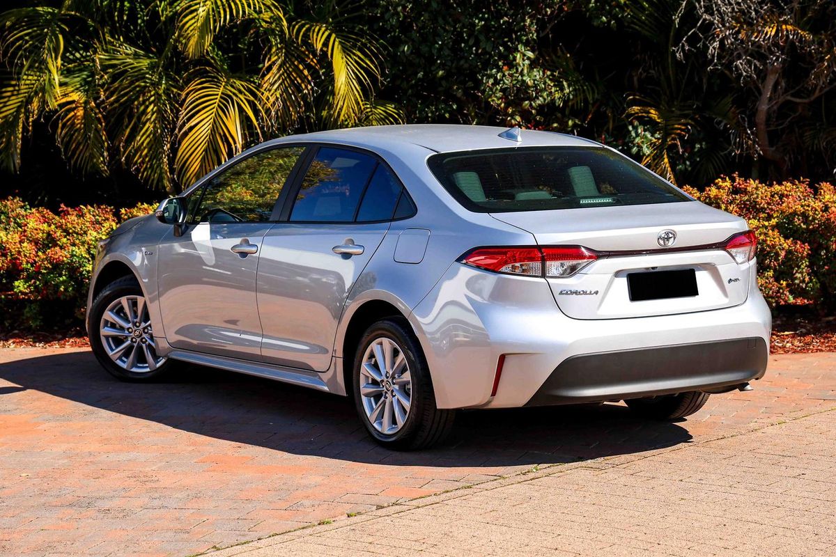 2026 Toyota Corolla SX Hybrid ZWE219R