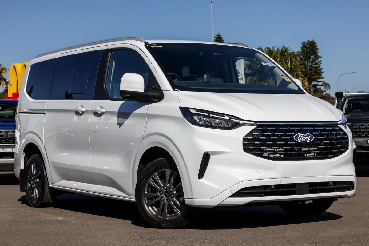 2026 Ford Tourneo Titanium X AV SWB