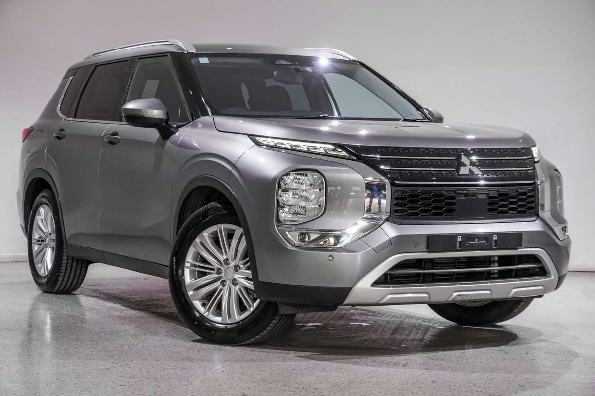 2022 Mitsubishi Outlander LS ZM