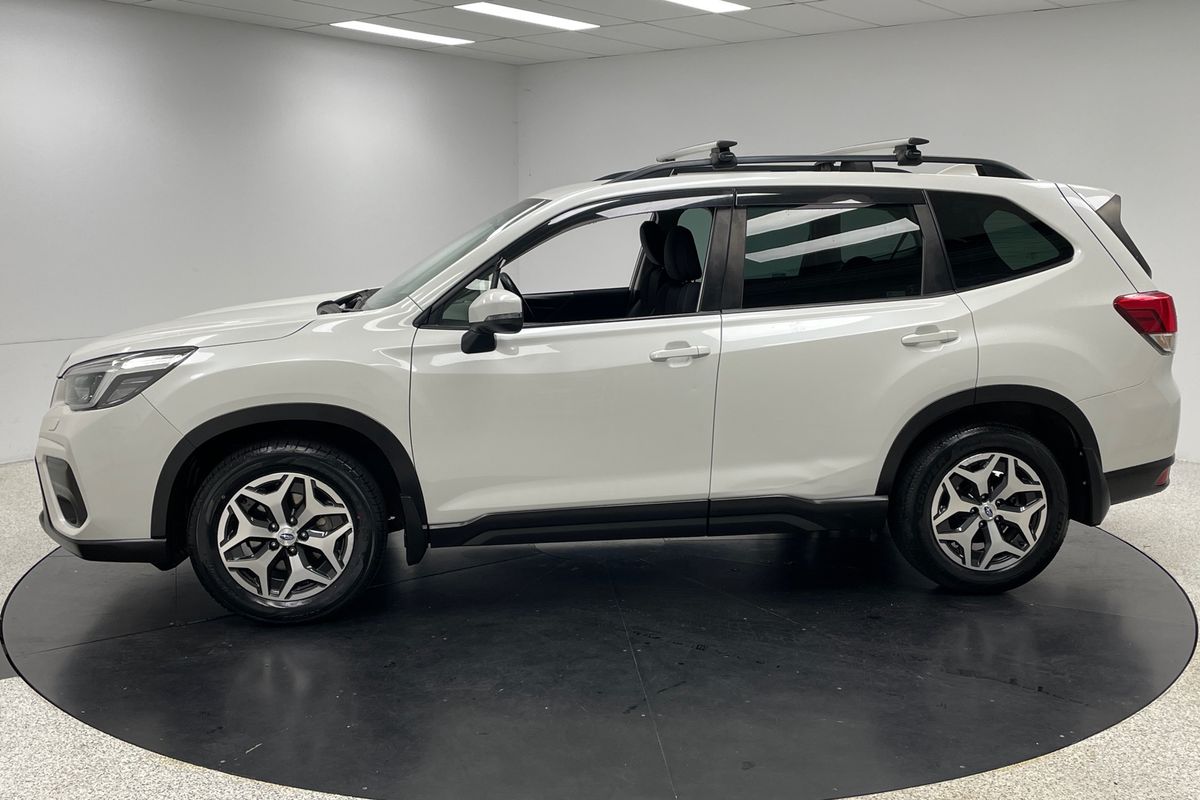 2021 Subaru Forester 2.5i S5