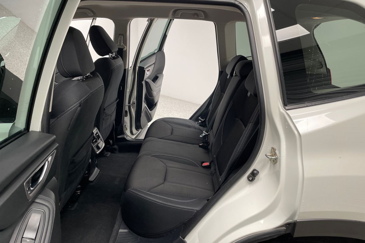 2021 Subaru Forester 2.5i S5