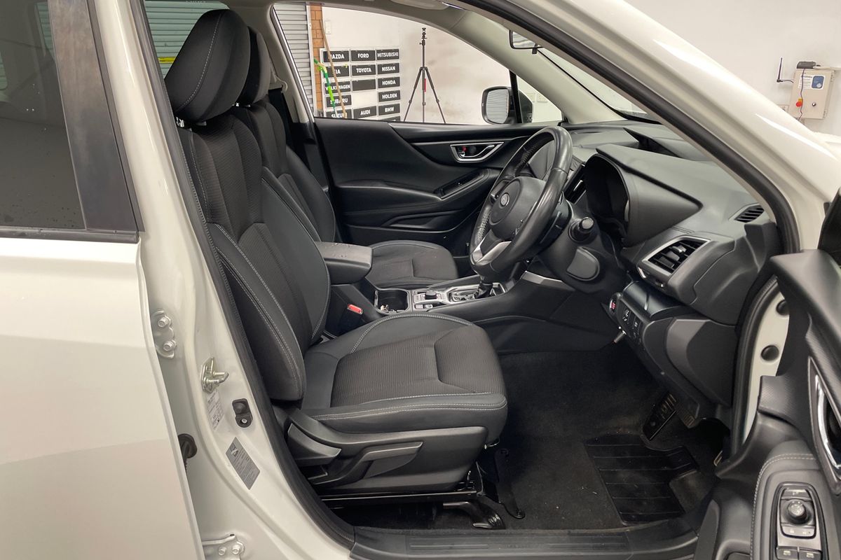 2021 Subaru Forester 2.5i S5