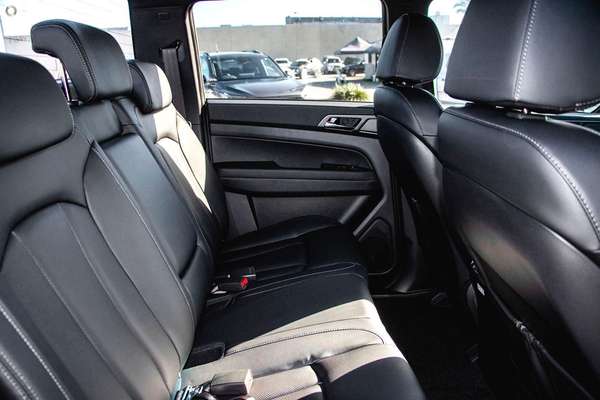 2026 KGM Musso Ultimate Q261 4X4 LWB thumb-10