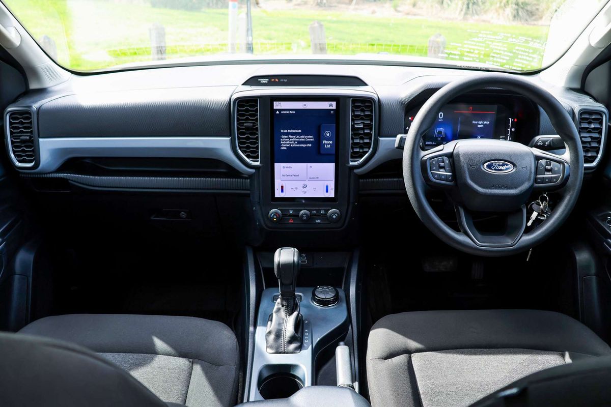 2022 Ford Ranger XL 4X4 2.0L image 13