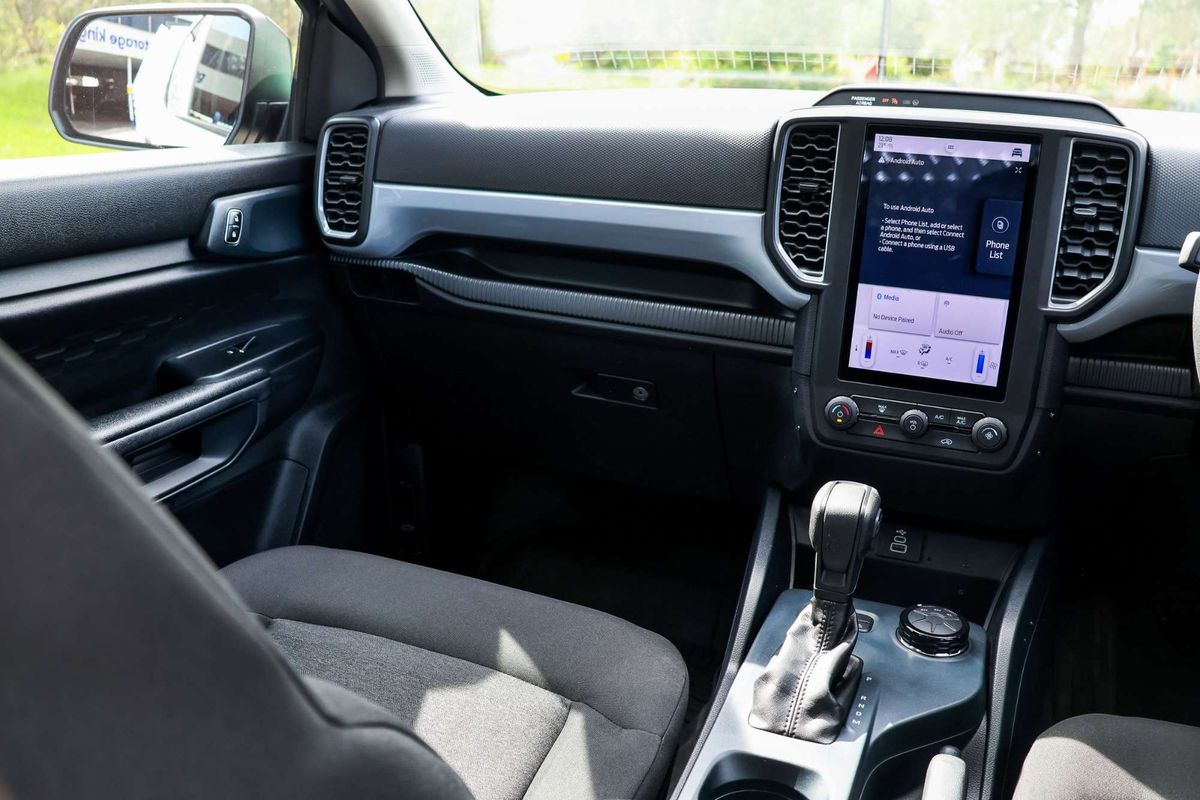 2022 Ford Ranger XL 4X4 2.0L image 15