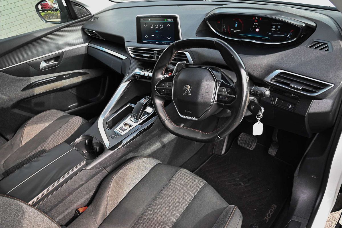 2017 Peugeot 3008 Active P84