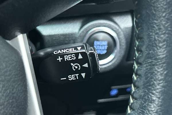 2016 Toyota Fortuner Crusade GUN156R thumb-15