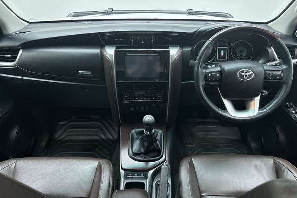2016 Toyota Fortuner Crusade GUN156R thumb-19
