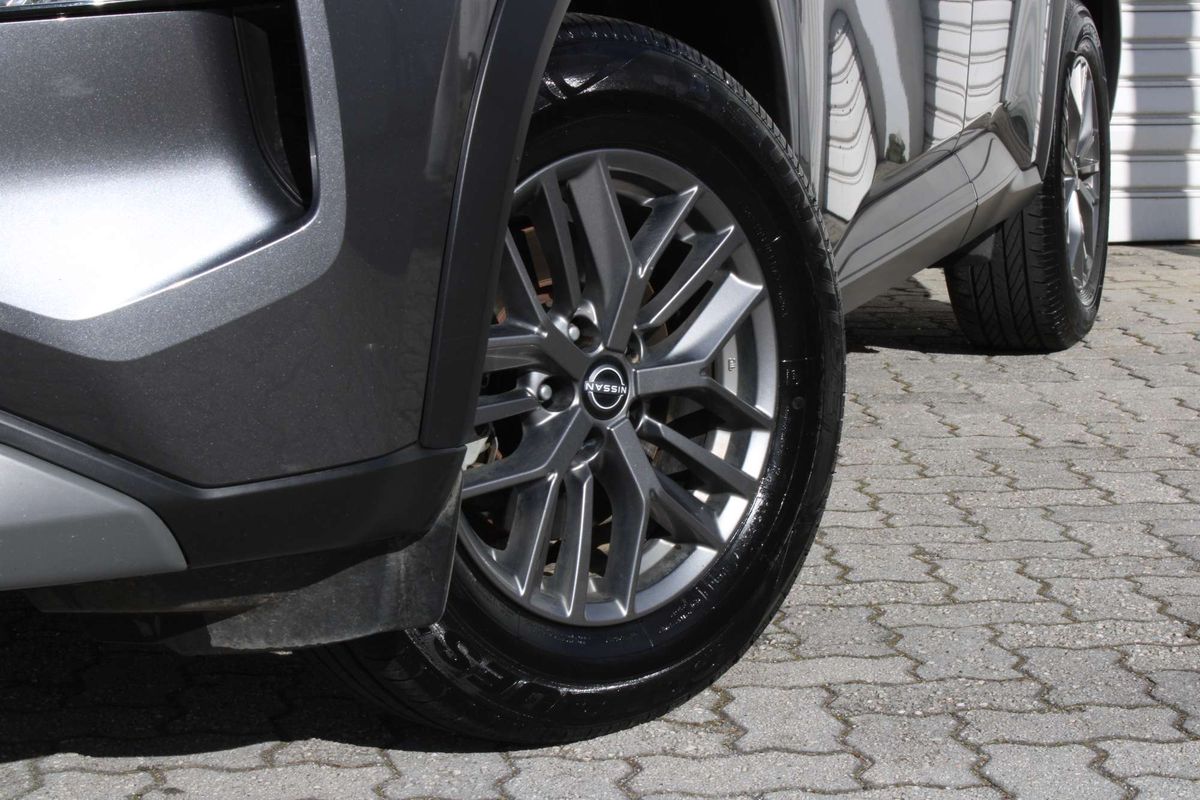 2024 Nissan X-TRAIL ST T33