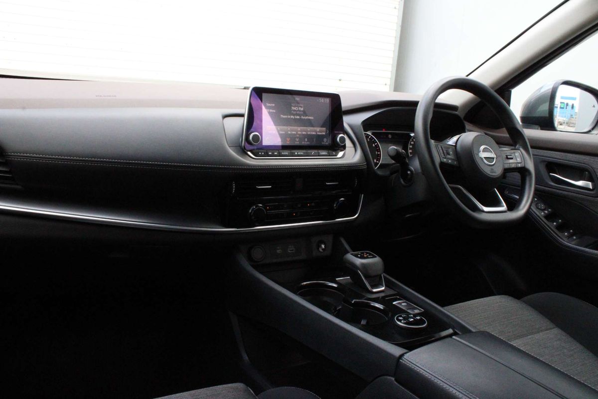 2024 Nissan X-TRAIL ST T33