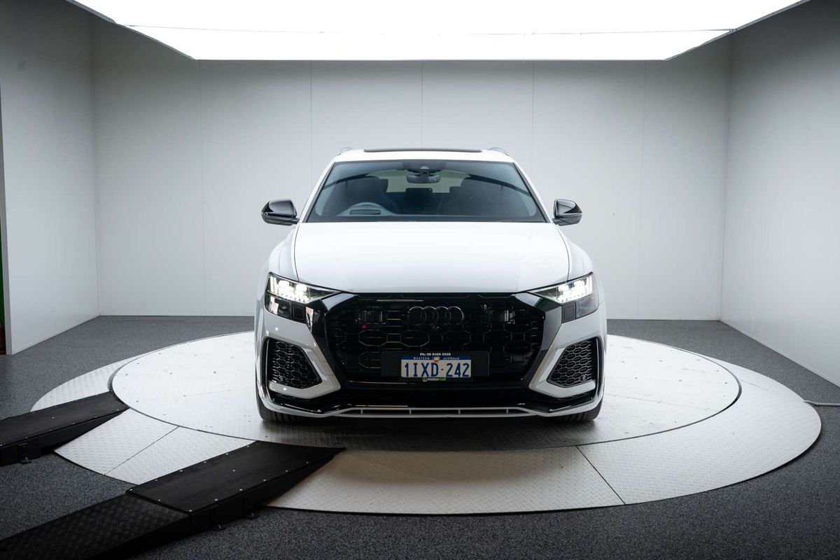 2022 Audi RS Q8 TFSI F1