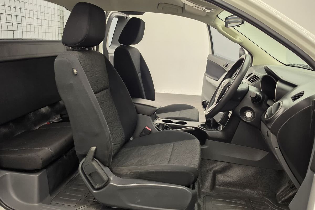 2012 Mazda BT-50 XT Hi-Rider UP Rear Wheel Drive image 14