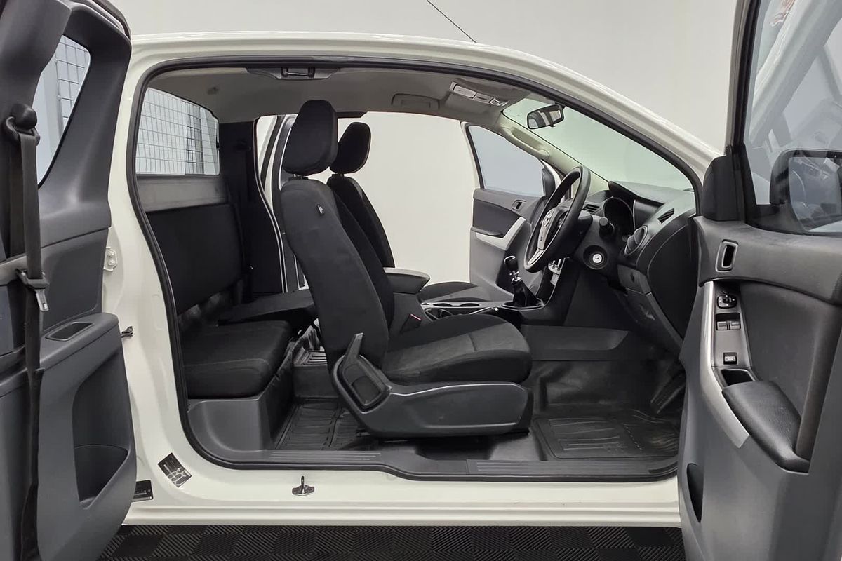 2012 Mazda BT-50 XT Hi-Rider UP Rear Wheel Drive image 17