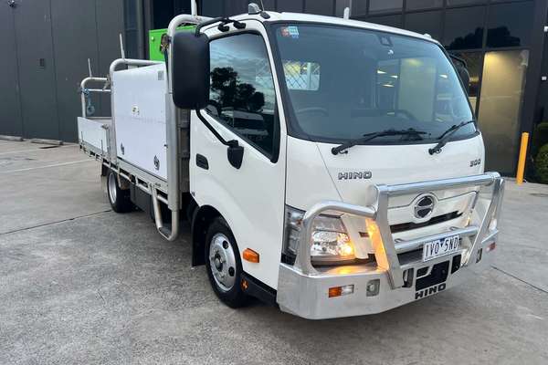 2024 Hino 300 Series 616 TRAY WITH TOOL BOXES