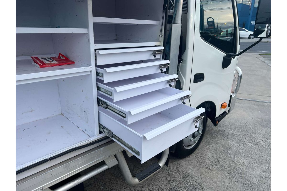2024 Hino 300 Series 616 TRAY WITH TOOL BOXES image 17