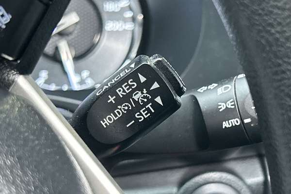 2020 Toyota Hilux Workmate TGN121R Rear Wheel Drive thumb-14