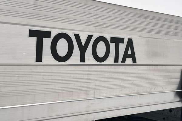 2020 Toyota Hilux Workmate TGN121R Rear Wheel Drive thumb-19