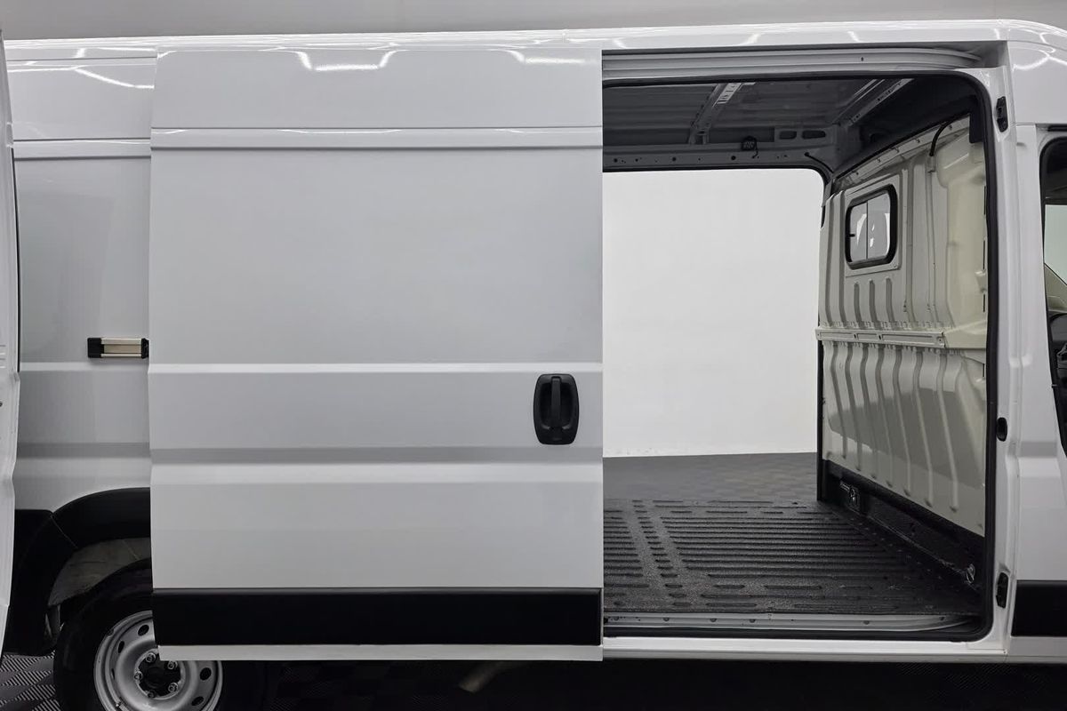 2023 Fiat Ducato Series 8 LWB Mid Roof