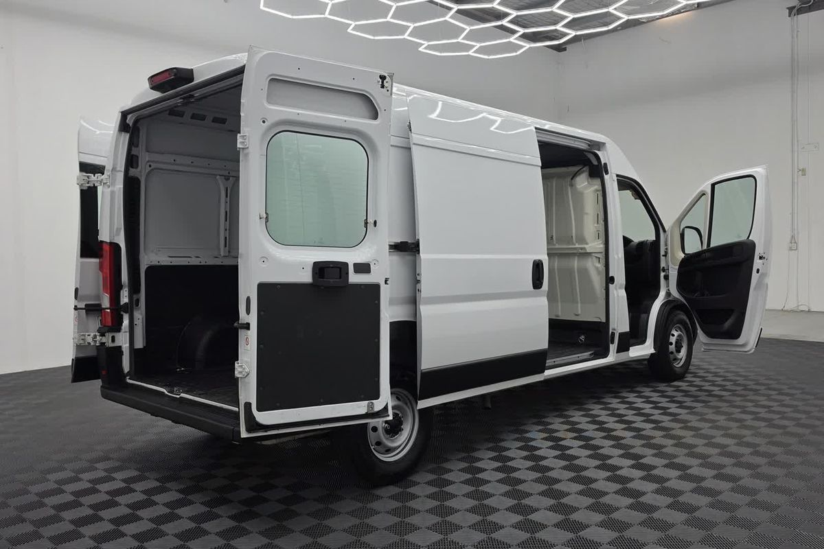 2023 Fiat Ducato Series 8 LWB Mid Roof