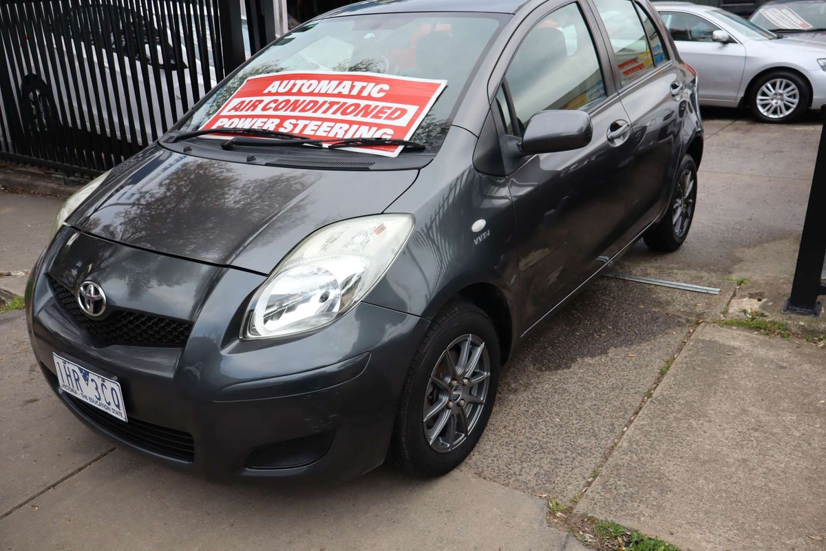 2010 Toyota Yaris YR NCP90R