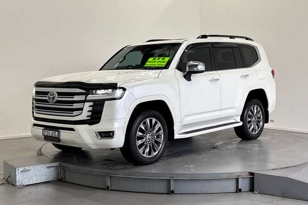 2026 Toyota Landcruiser Sahara ZX FJA300R