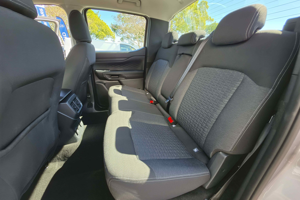 2025 Ford Ranger PHEV XLT 4X4 2.3L thumb-8