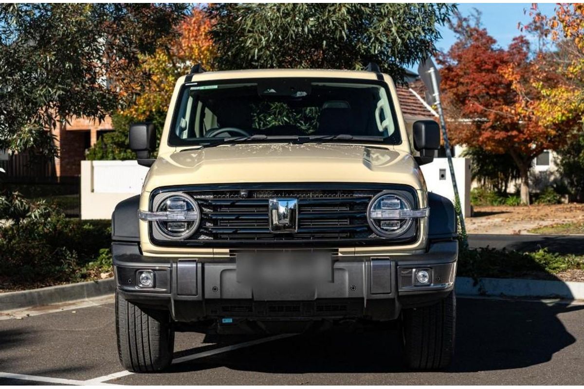 2026 GWM Tank 300 Lux Hi4-T PHEV P01