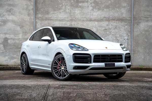 2021 Porsche Cayenne GTS 9YB