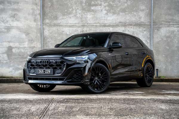 2025 Audi Q8 50 TDI S line F1