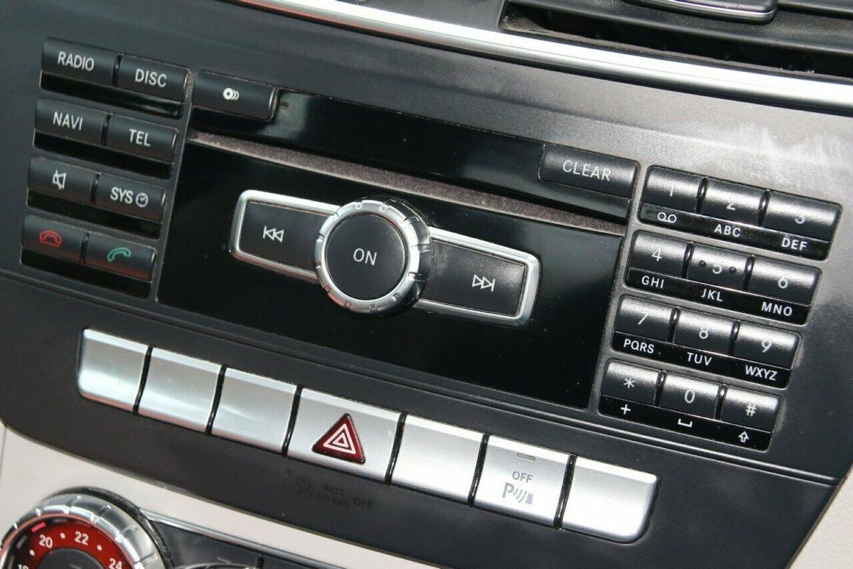 2011 Mercedes-Benz C-Class C180 BlueEFFICIENCY C204