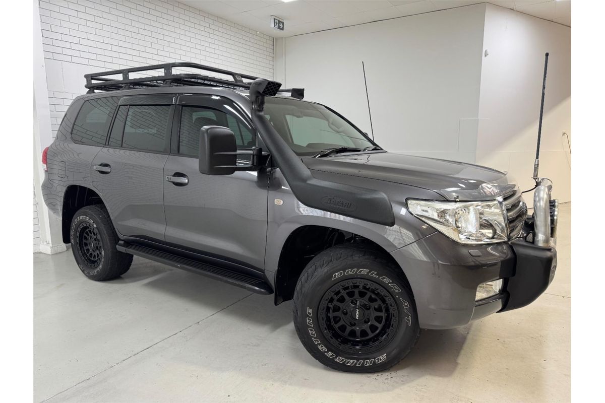 2009 Toyota Landcruiser Sahara VDJ200R