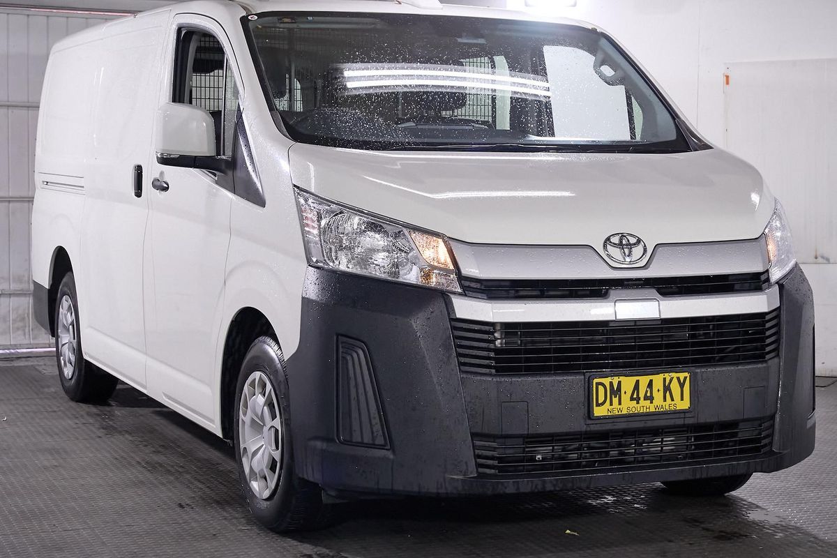 2024 Toyota Hiace GDH300R LWB