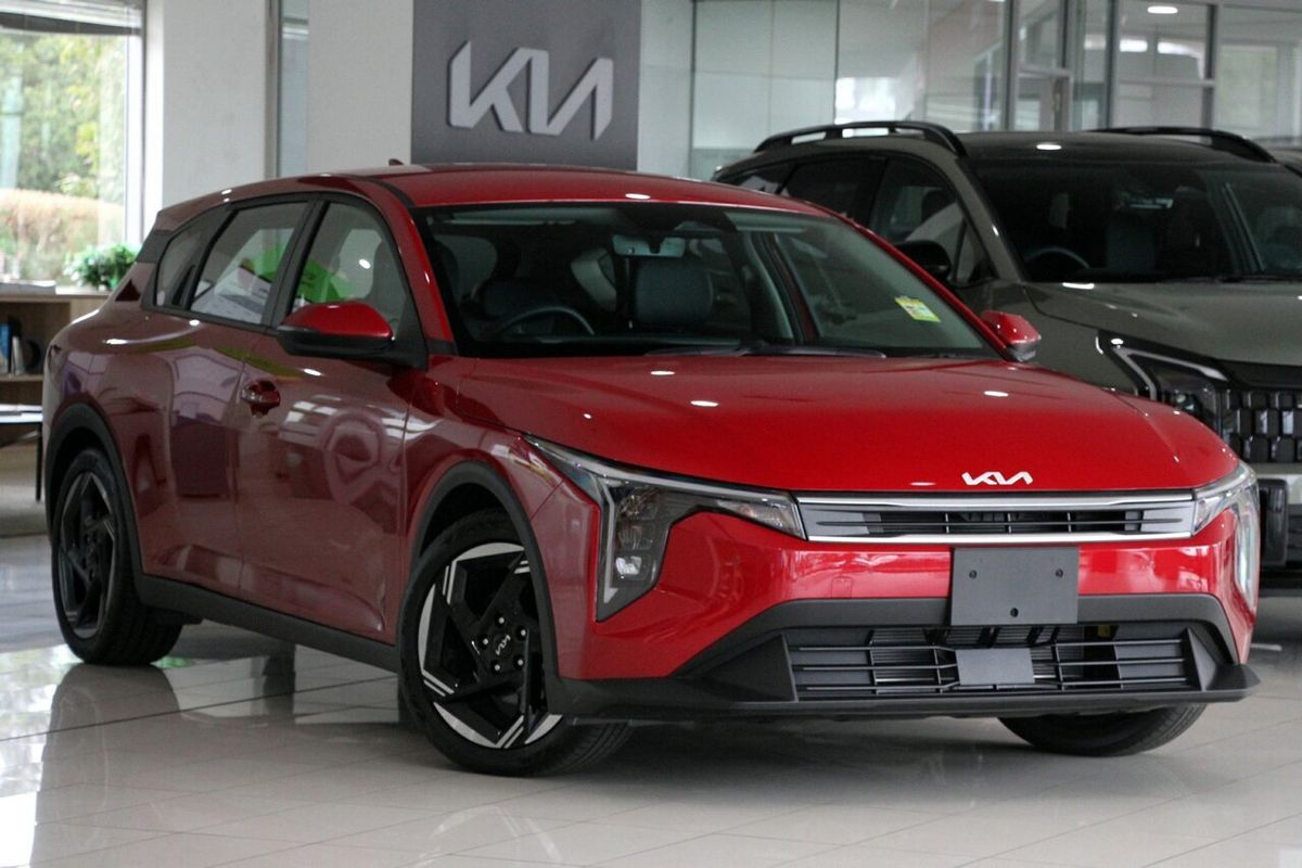 2025 Kia K4 Sport+ CL4m