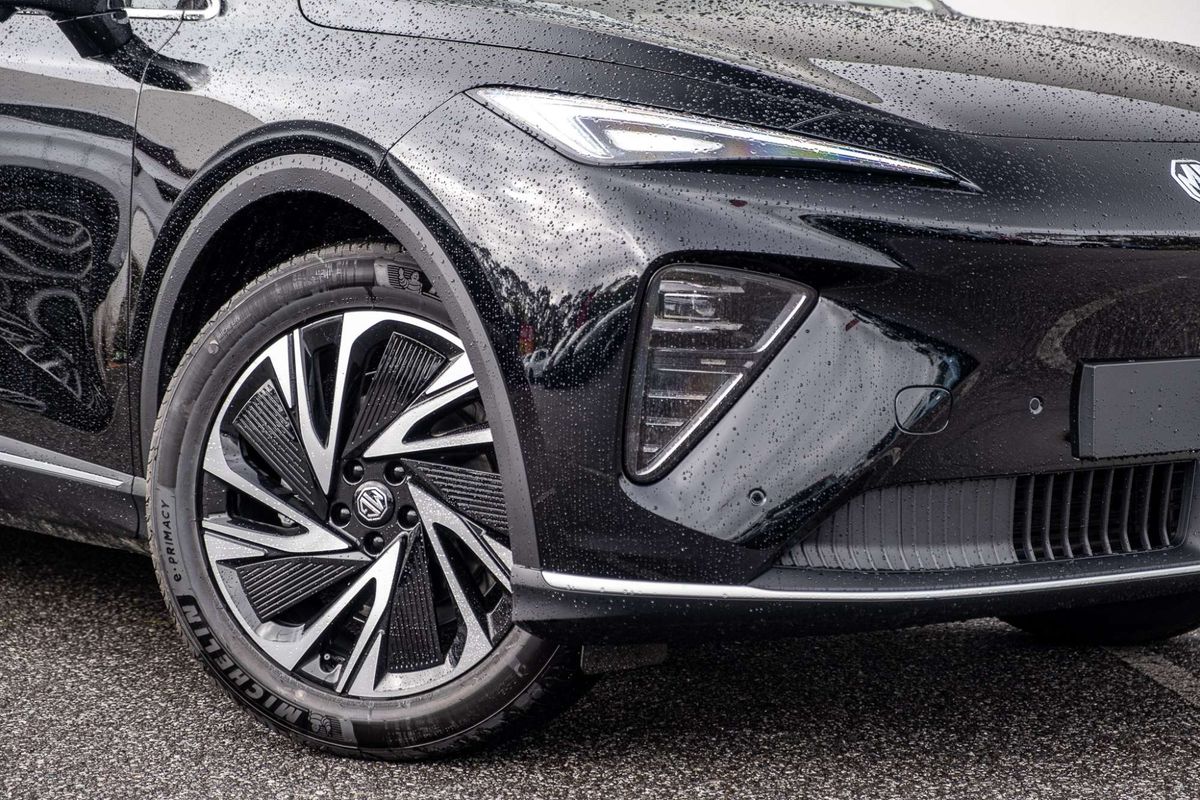 2026 MG MGS6 EV Essence IS3E