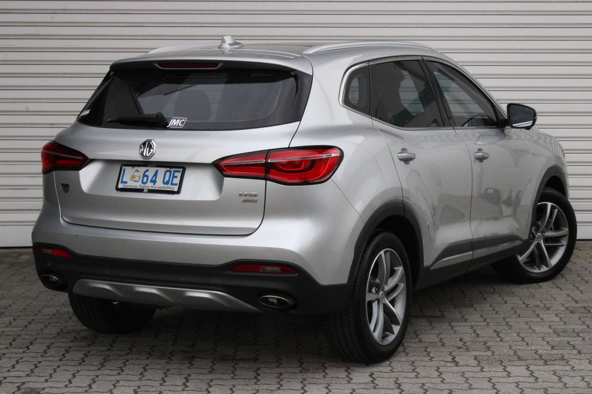 2023 MG HS Essence X SAS23