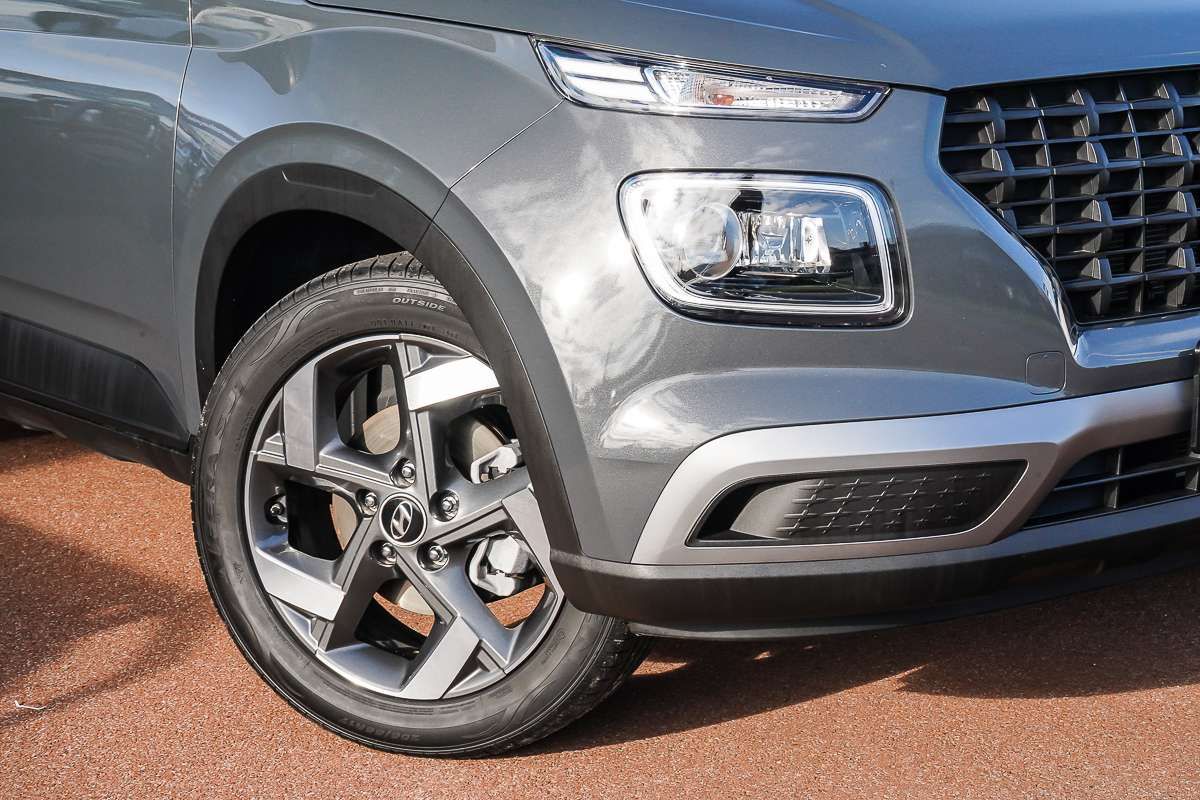 2023 Hyundai Venue Active QX.V5