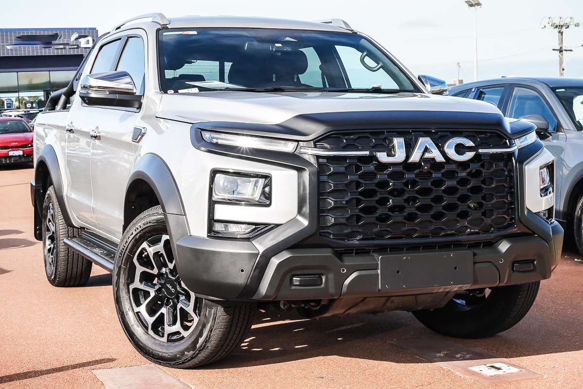 2024 JAC T9