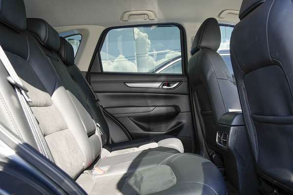2022 Mazda CX-5 Touring KF Series thumb-8