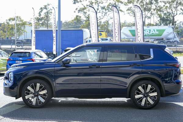 2025 Mitsubishi Outlander Exceed ZM thumb-4