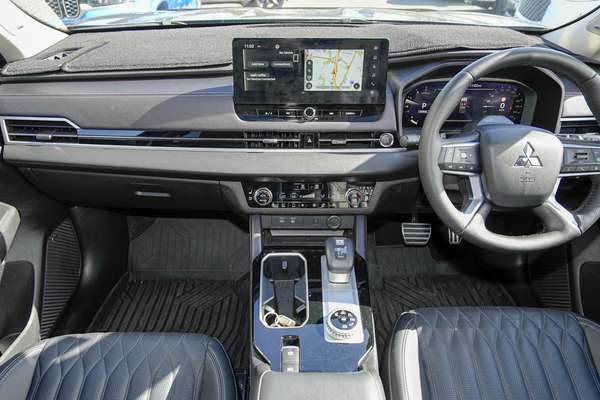 2025 Mitsubishi Outlander Exceed ZM thumb-15