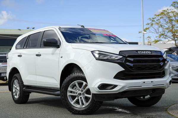 2022 Isuzu MU-X LS-M