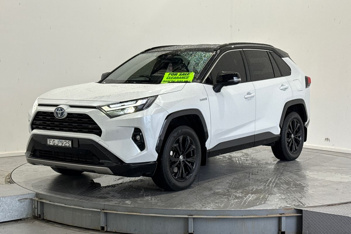 2024 Toyota RAV4 XSE AXAH54R