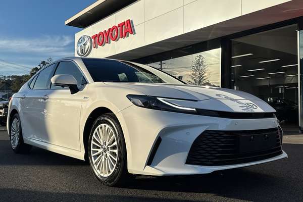 2025 Toyota Camry Ascent AXVH80R