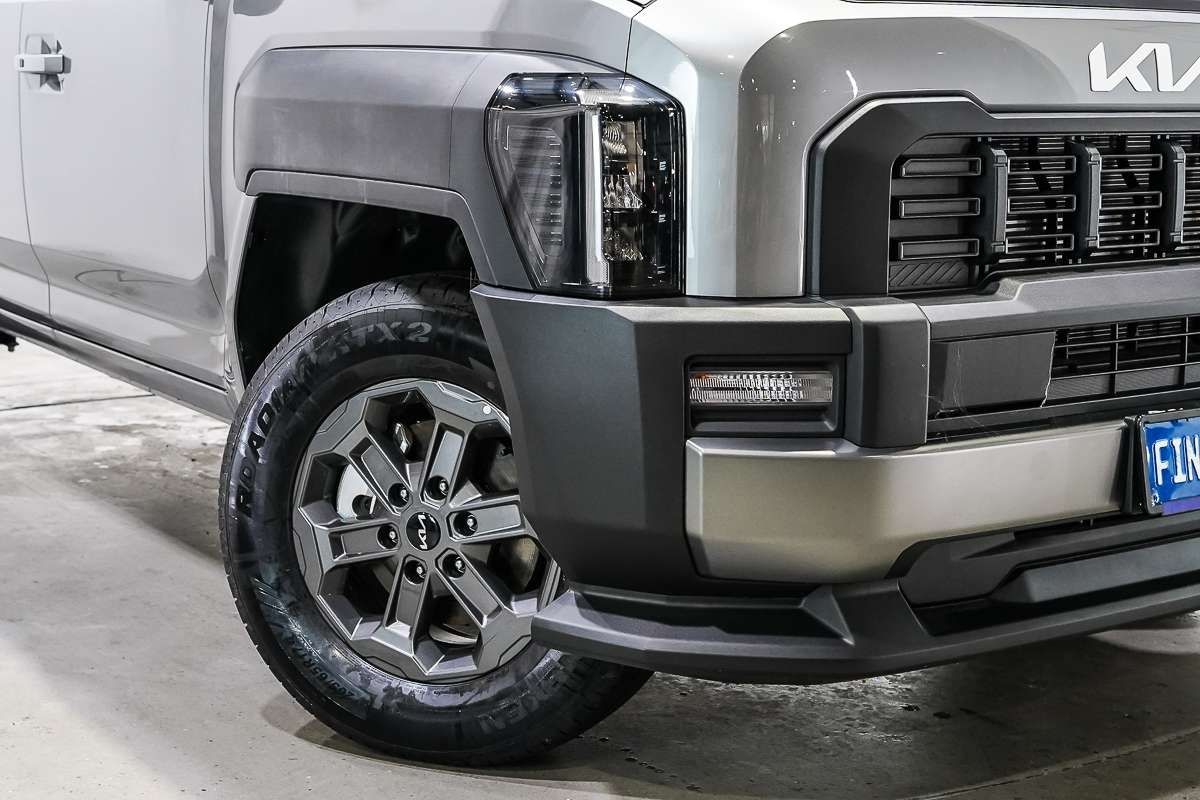 2026 Kia Tasman SX TK 4X4