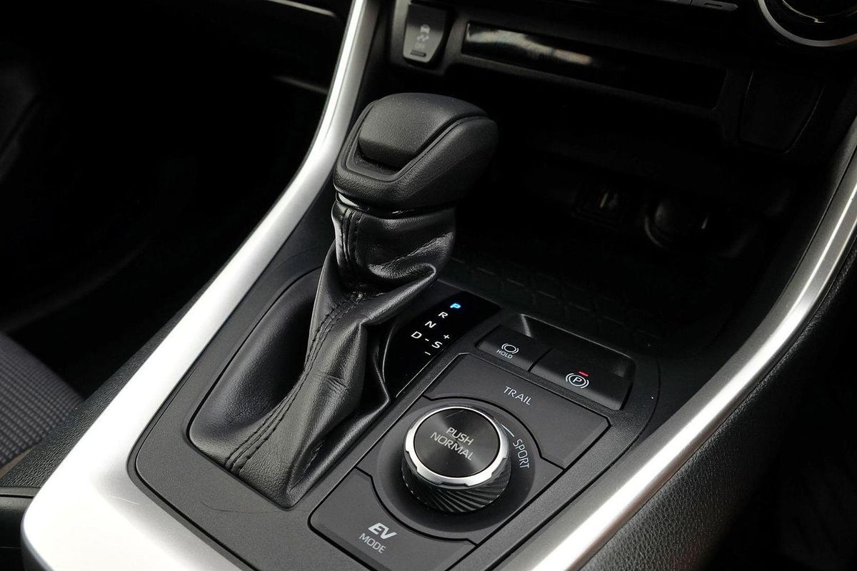 2025 Toyota RAV4 GX AXAH54R