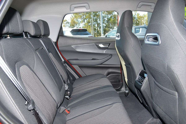 2026 Chery Tiggo 4 Urban thumb-8