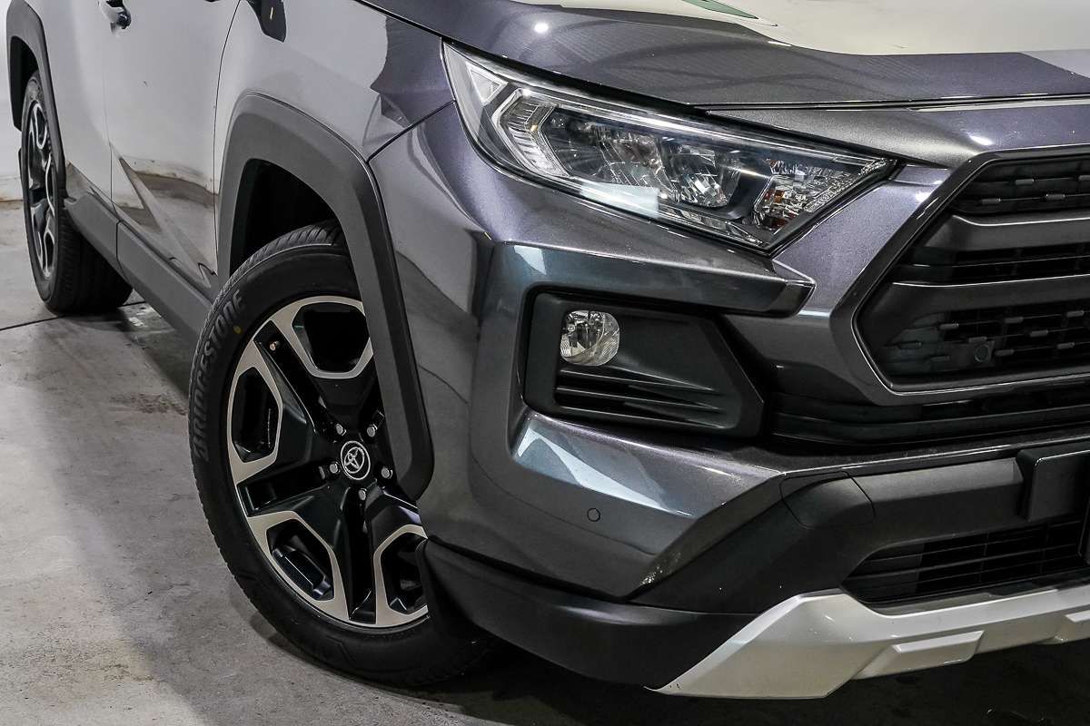 2019 Toyota RAV4 Edge AXAA54R