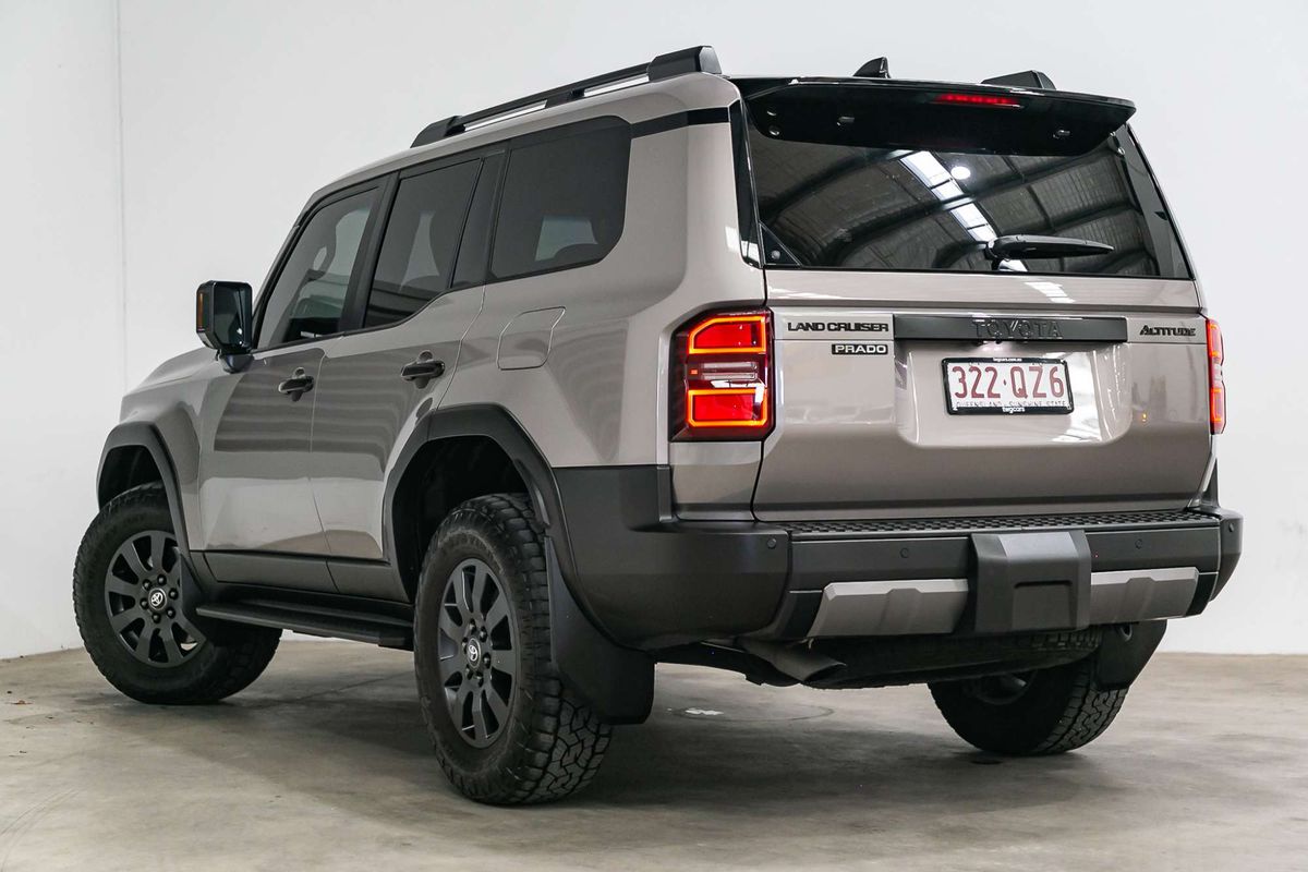 2025 Toyota Landcruiser Prado Altitude GDJ251R