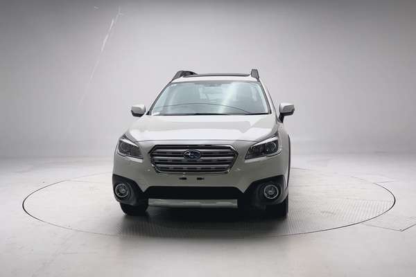 2017 Subaru Outback 2.5i Premium 5GEN thumb-2